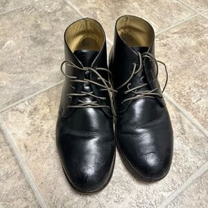 Black leather ankle chukka boots 8.5M